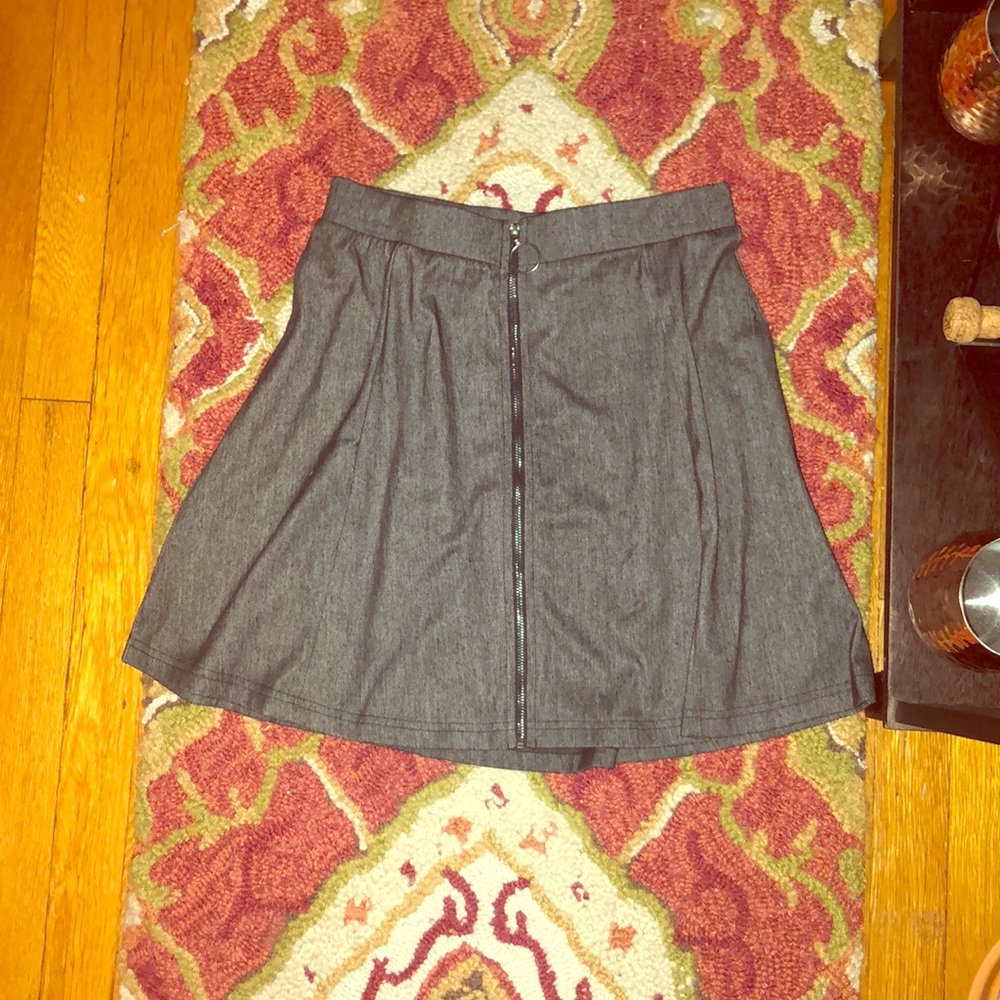 Grey zip up skirt
